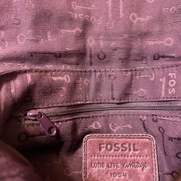 Fossil crossbody purse - Picture 9 of 11